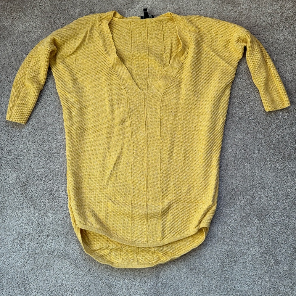 Yellow Express V-Neck 3/4 Sleeve Women's Sweater
